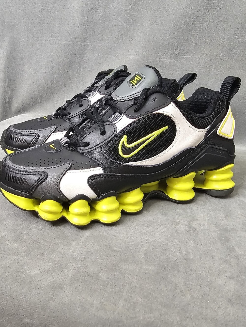 Size 5 - Nike Shox TL Black Lime Venom Womens AT8046-003 S1-27